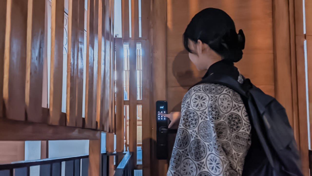 Self Checkin - Akses Pintu utama